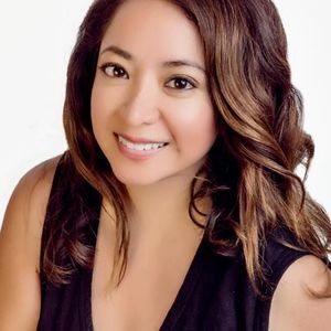 Meet your Posher, Dee